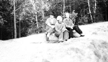1956.


